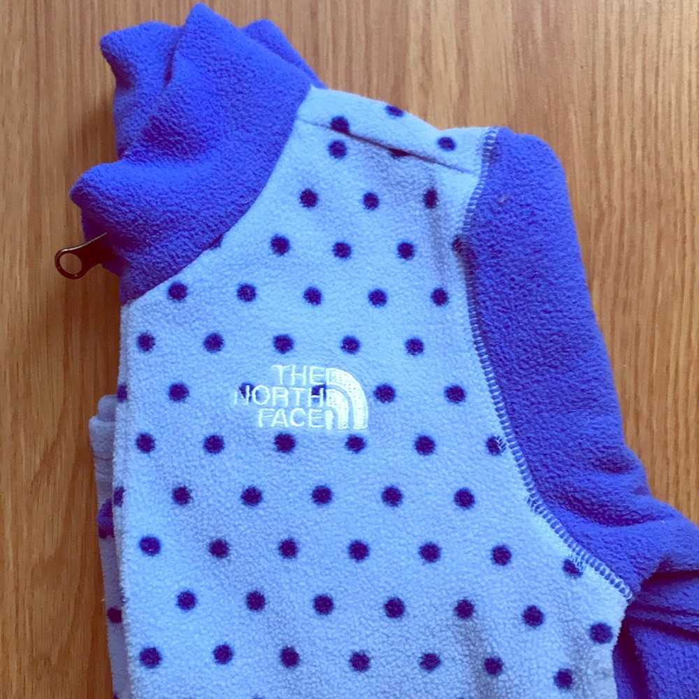 Girls NorthFace fleece pullover